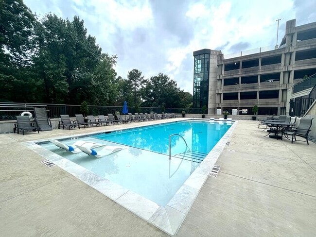 Building Photo - 3040 Peachtree Rd