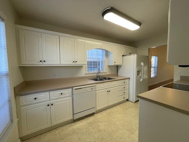 Building Photo - 138 W Middlebury Ln SW