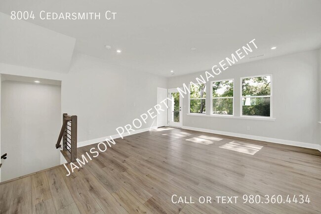 Building Photo - 8004 Cedarsmith Ct