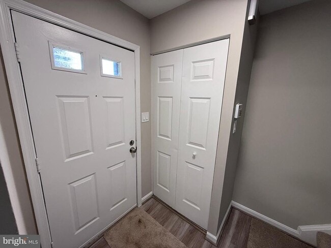 Building Photo - 4924 McFarland Dr