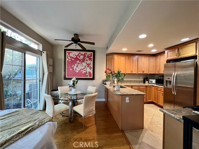 Building Photo - 10 Mansera Pl