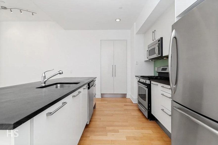 Building Photo - 4 Beacon Way