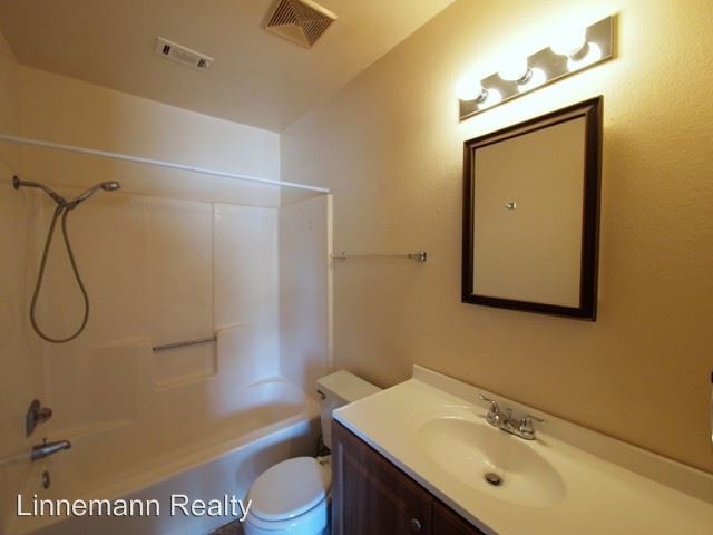 Building Photo - 3 br, 2 bath House - 2107 Creekwood Drive