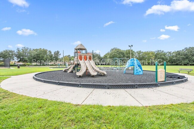 Building Photo - 31022 Bridgegate Dr