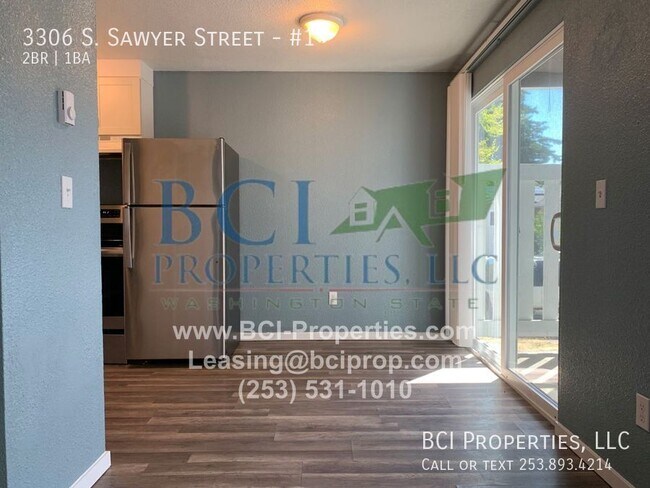 Building Photo - 3306 S Sawyer St