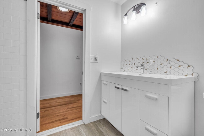 Building Photo - 228 Fischer Blvd