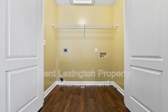 Building Photo - 4464 Stuart Hall Blvd