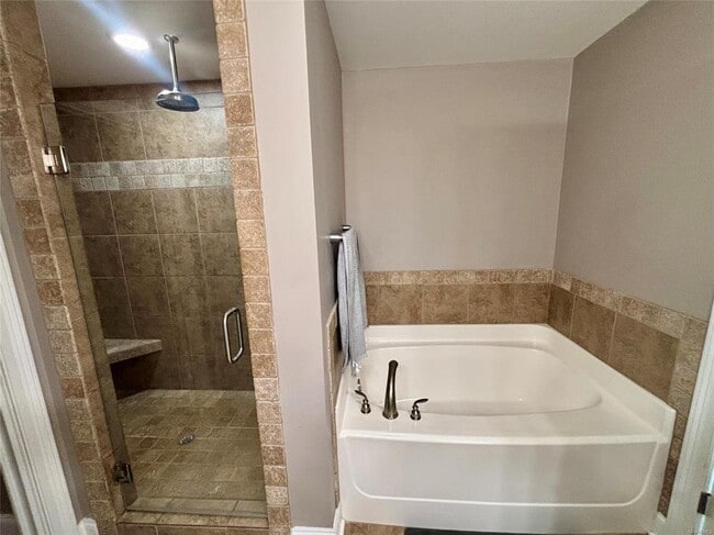 Building Photo - 283 Meadowview Ln