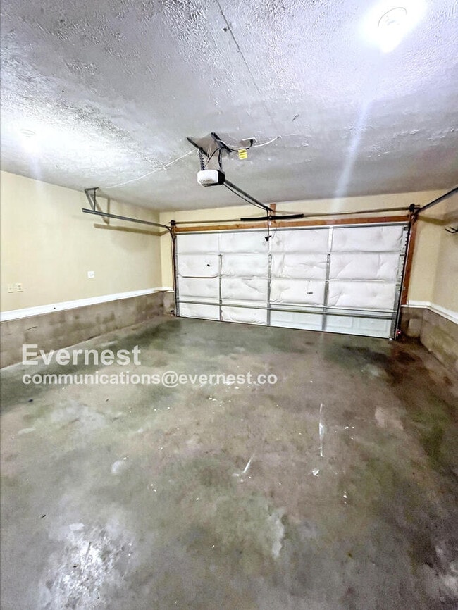 Building Photo - 507 Oakmont Dr