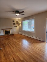Building Photo - 5505 Beacon St