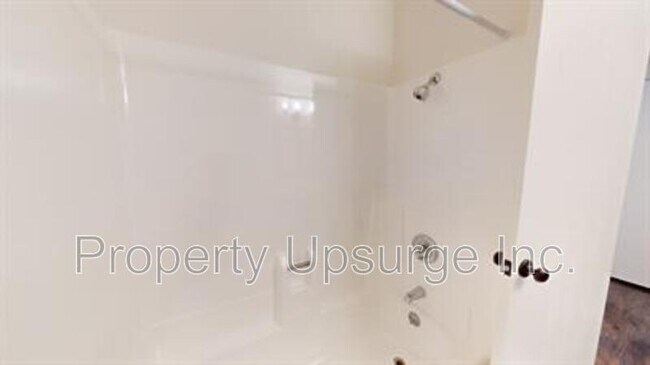 Building Photo - 3629 Bechelli Ln