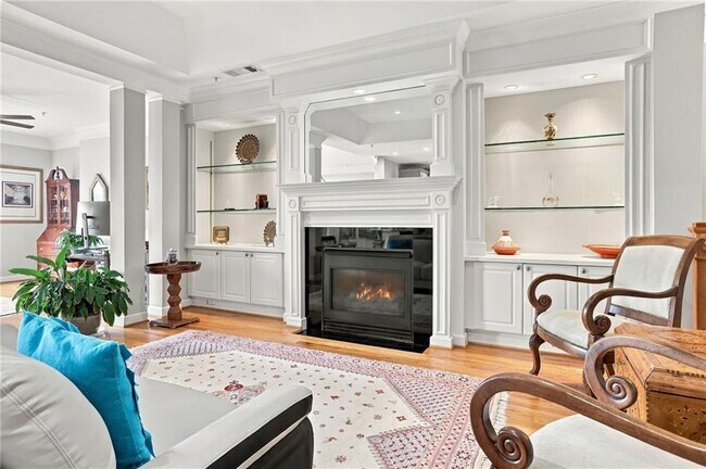 Building Photo - 3334 Peachtree Rd NE