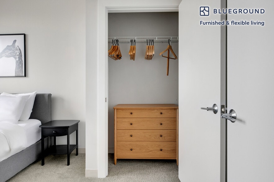 Building Photo - 161 Washington St