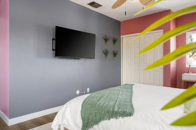 Building Photo - 15232 N 49th St