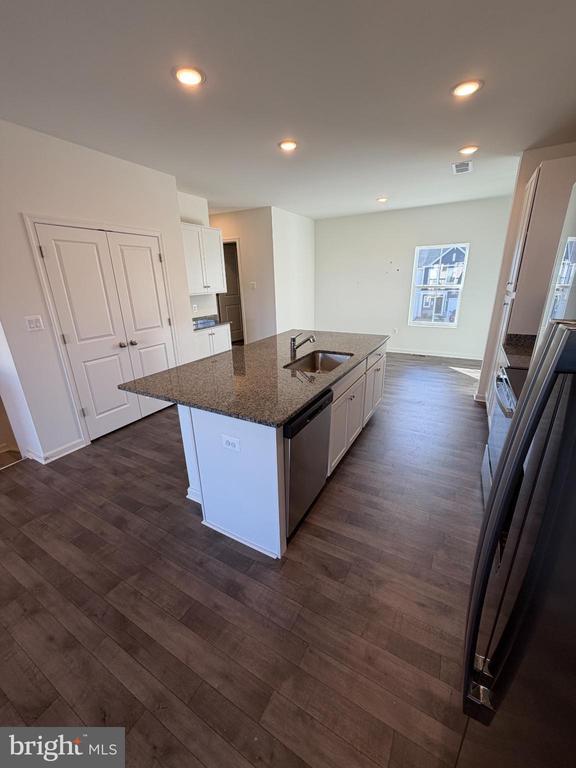 Building Photo - 2609 Grey Wolf Ln