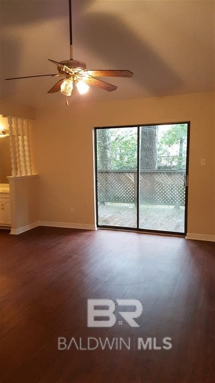 Building Photo - 112 Wildwood Dr