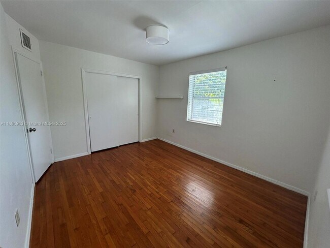 Building Photo - 7865 SW 57th Ave