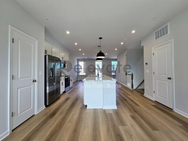 Building Photo - 13201 Garland Ln