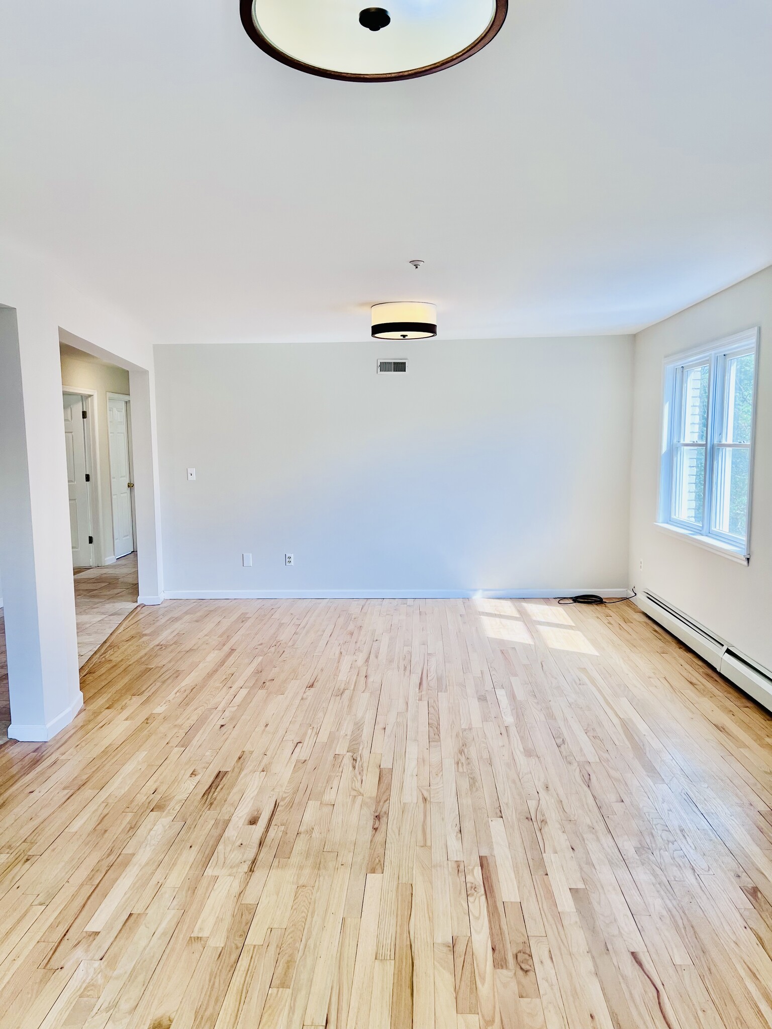 Building Photo - 166 Woodside Ave