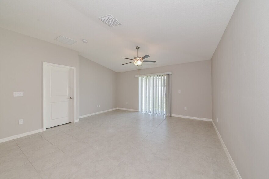 Building Photo - 816 Calico Scallop St