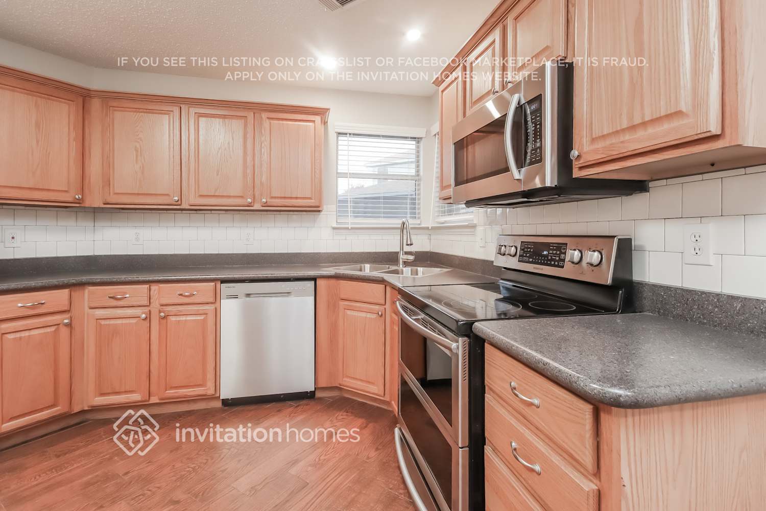 Building Photo - 1912 St Nevis Dr