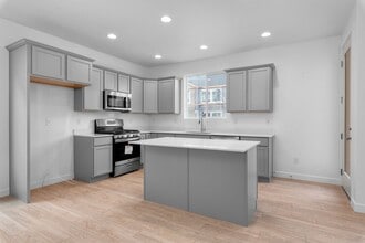 Building Photo - 1564 W 265 N