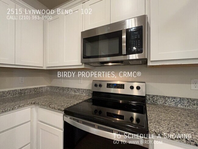 Building Photo - 2515 Lynwood Bnd
