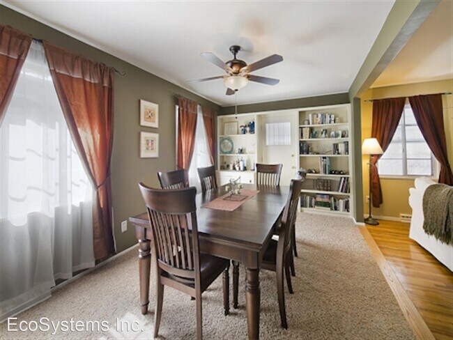 Building Photo - 4 br, 3 bath House - 1875 S. Linden Way