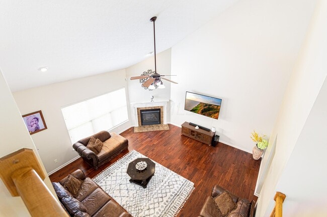 Building Photo - 5830 Prospect Ln