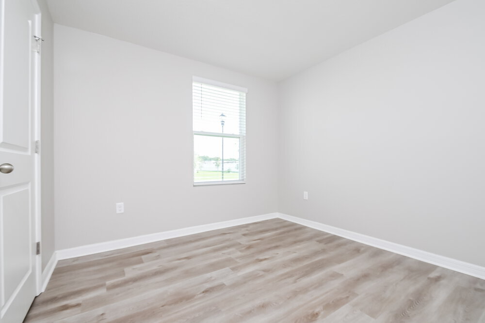 Building Photo - 11702 MIracle Mile Dr