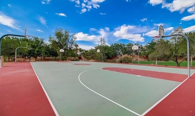 Building Photo - 3055 Sunrise Heights Dr