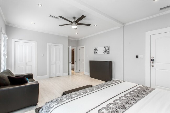 Building Photo - 4719 Junius St