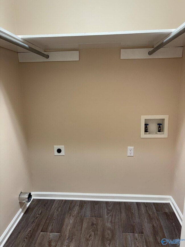 Building Photo - 19669 Moyers Rd