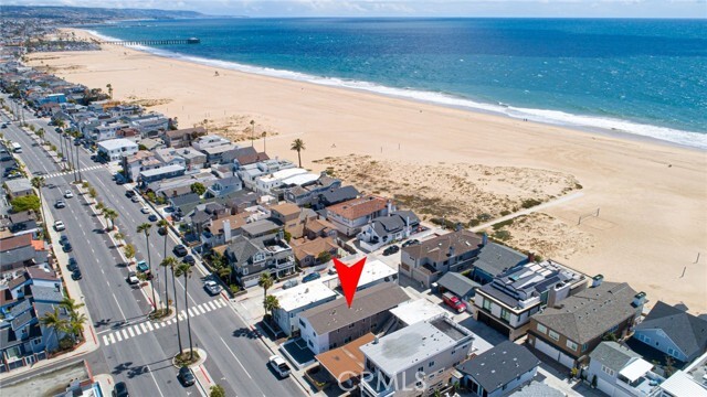 Building Photo - 905 W Balboa Blvd