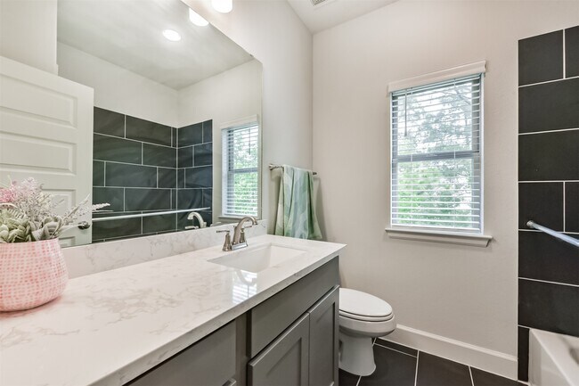 Building Photo - 27208 Starry Oaks Dr