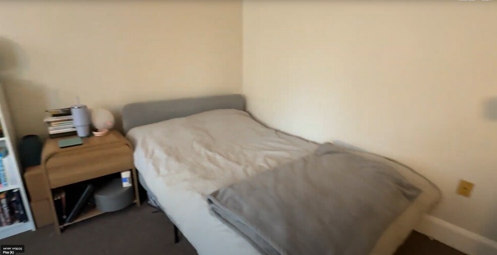 Building Photo - 8 Aberdeen St