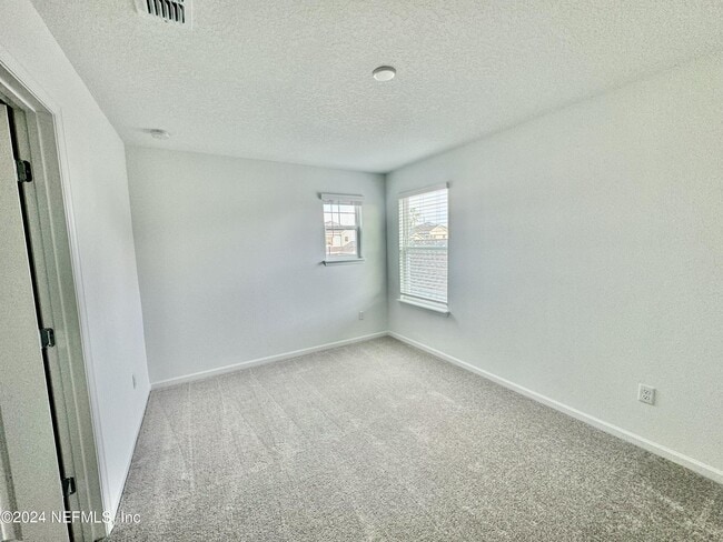 Building Photo - 9598 Giada Dr