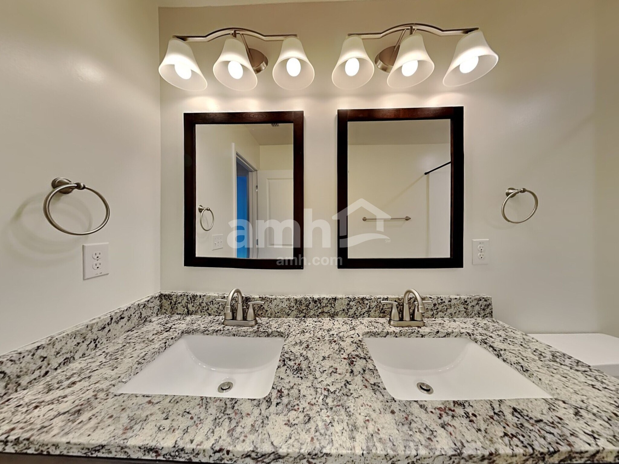 Building Photo - 321 Bowfin Trl