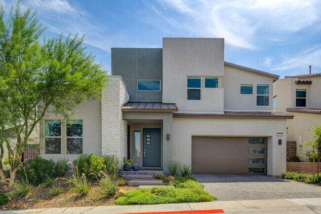Building Photo - Amazing 2 story home in beautiful Tri Poin...