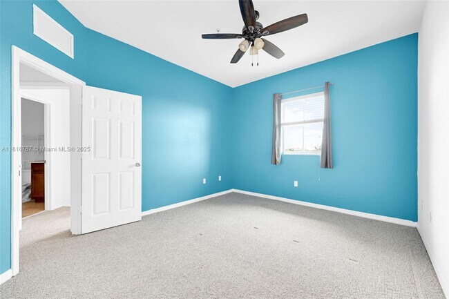 Building Photo - 10870 NW 88th Terrace