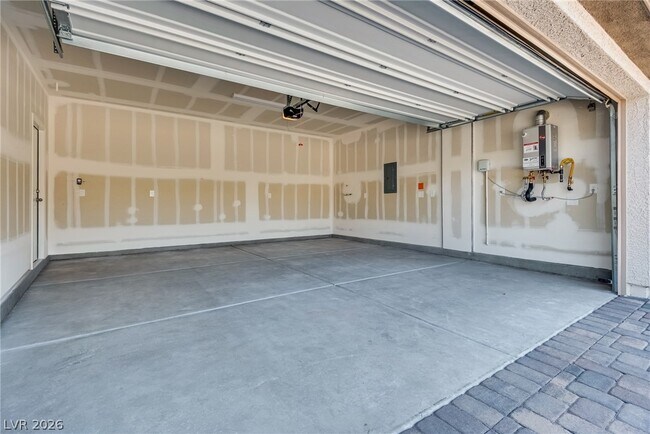 Building Photo - 4225 Zilker Pk Ave