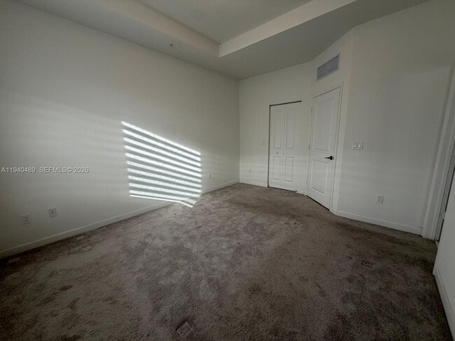 Building Photo - 286 SW 159th Dr