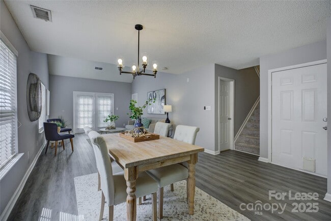 Building Photo - 9014 Roseton Ln