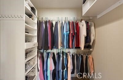 Building Photo - 17 Auvergne