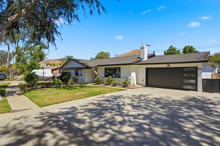 Building Photo - 4563 Hempstead St