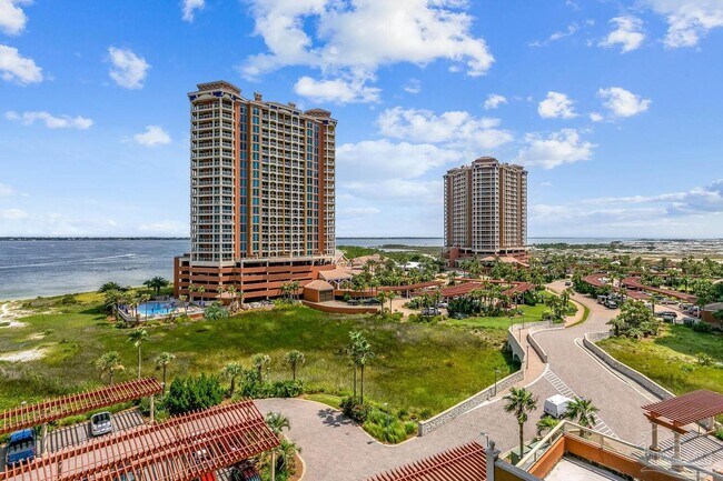 Building Photo - 5 Portofino Dr