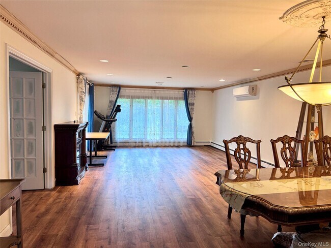 Building Photo - 50 Hightop Ln