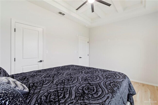 Building Photo - 1801 Stardust Ln