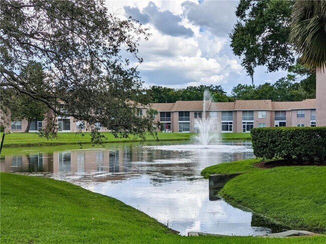 Building Photo - 4826 Myrtle Oak Dr