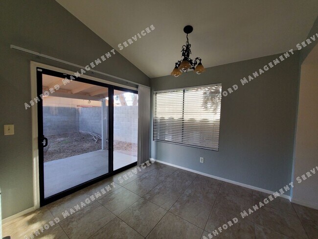 Building Photo - 3 BEDROOM ON CULDESAC IN CHANDLER
